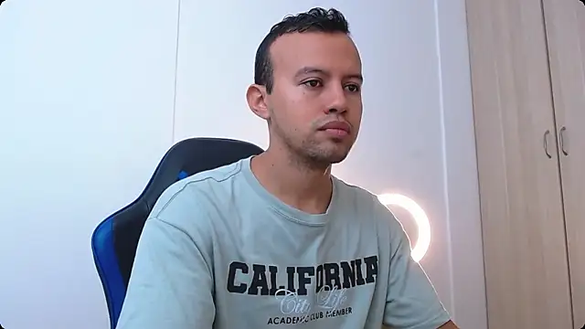 Damian Wish online show from March 2026 12:44:02 PM