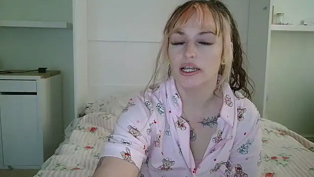 nyxiejinx online show from May 2026 10:23:02 AM