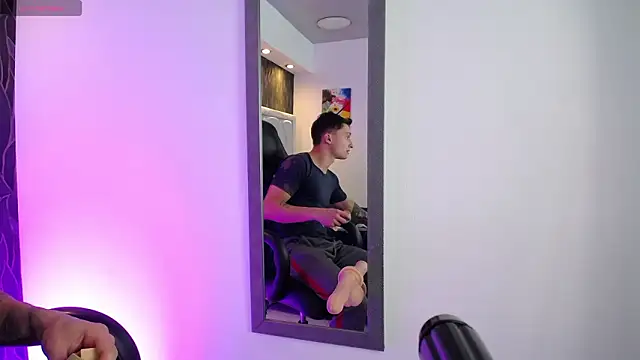 DIEGO JONES online show from March 2026 01:18:01 PM