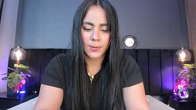 alejandra  garcia online show from April 2026 03:17:02 AM