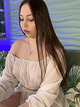  CarlaDoll online show from April 2026 06:24:01 AM