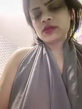 Snapshot of Beauty-3 chatting on June 2026 05:07:01 PM Beauty-3 online show from June 2026 05:07:01 PM