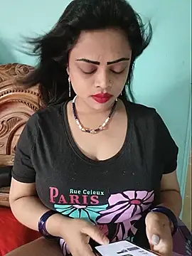 Snapshot of Beauty-3 chatting on June 2026 03:49:01 AM Beauty-3 online show from June 2026 03:49:01 AM