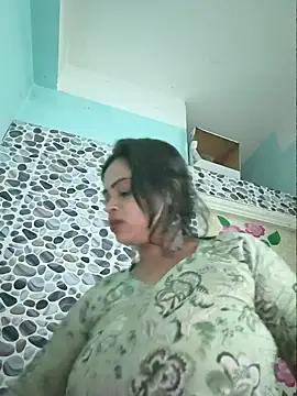 Snapshot of Beauty-3 chatting on July 2026 07:23:02 AM Beauty-3 online show from July 2026 07:23:02 AM