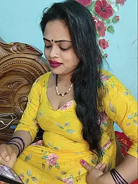 Snapshot of Beauty-3 chatting on July 2026 07:29:02 PM Beauty-3 online show from July 2026 07:29:02 PM