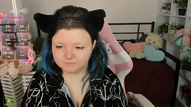 Lunaar  online show from April 2026 05:25:01 AM