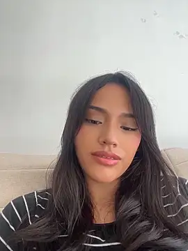 Mia-villalobos online show from June 2026 01:45:02 PM