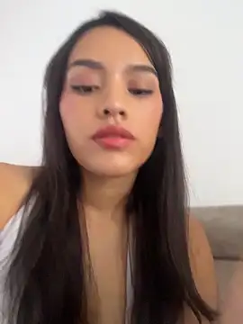 Mia-villalobos online show from June 2026 03:40:01 PM