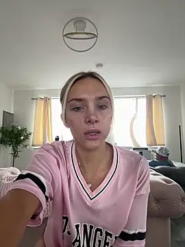 Naughtyblondex online show from June 2026 12:33:02 PM