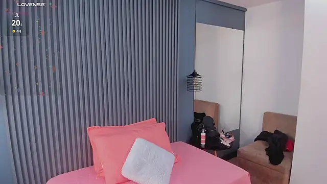 SusanaBell  online show from April 2026 08:32:02 PM