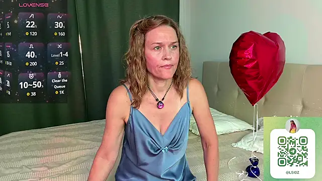 Lizacams online show from July 2026 04:12:02 PM