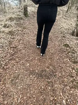 Sweetlauu online show from March 2026 03:01:01 PM