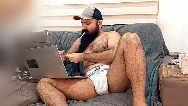 Snapshot of Barba_Negra_Fumador chatting on June 2026 07:04:02 PM Barba Negra Fumador online show from June 2026 07:04:02 PM