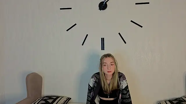 Snapshot of BelindaNeira chatting on March 2026 08:25:01 PM BelindaNeira online show from March 2026 08:25:01 PM