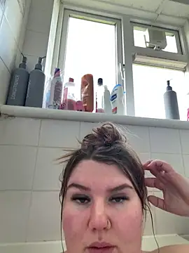 BeeMay22 online show from March 2026 03:50:02 PM