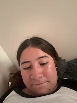 Zoe Luxxe  online show from June 2026 10:38:01 PM