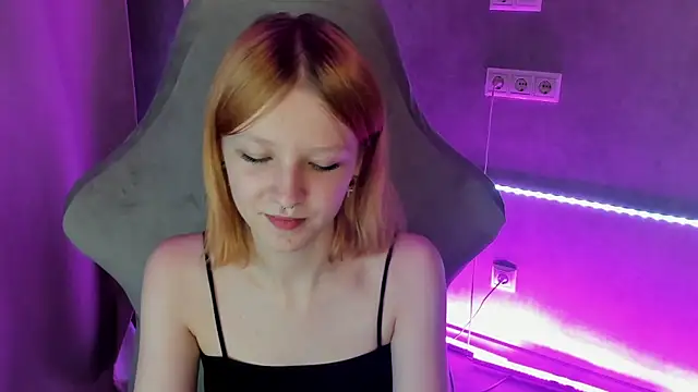 Emma Dusk online show from July 2026 01:08:01 AM