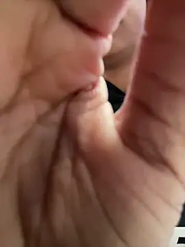 LiaTrainor online show from March 2026 12:31:01 PM