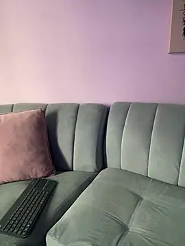 Im Luuu online show from March 2026 01:11:02 PM