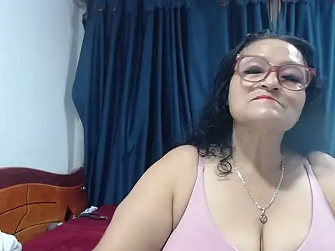  BellaNocturna online show from July 2026 03:25:02 AM