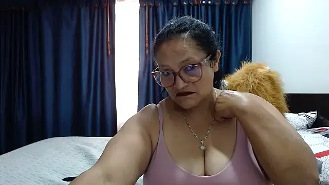  BellaNocturna online show from July 2026 07:15:02 PM