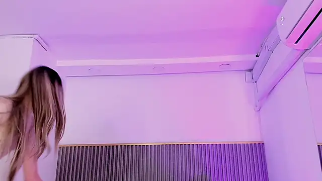 ashvalentine  online show from April 2026 07:44:01 PM