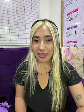 ManuelaVeeleez online show from June 2026 03:59:02 AM