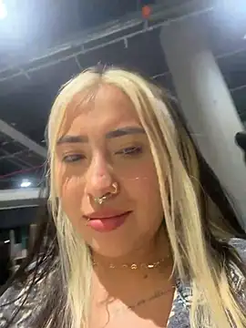 ManuelaVeeleez online show from June 2026 02:25:02 AM