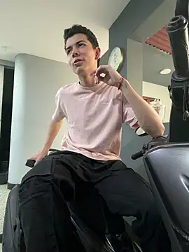 nicocrown online show from March 2026 07:17:02 PM