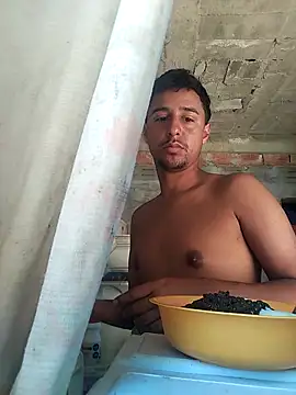 axelmoreno122 online show from May 2026 03:28:01 PM