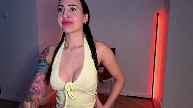 Lilith Lure online show from May 2026 04:10:02 AM