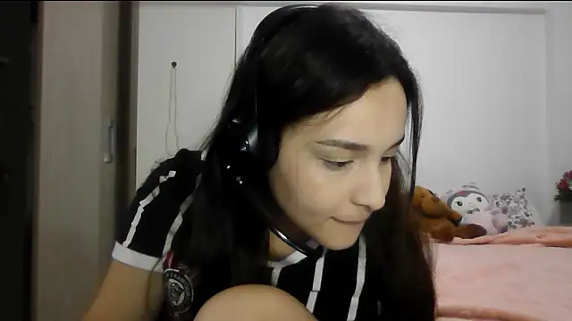 Willowlk online show from March 2026 05:18:01 PM