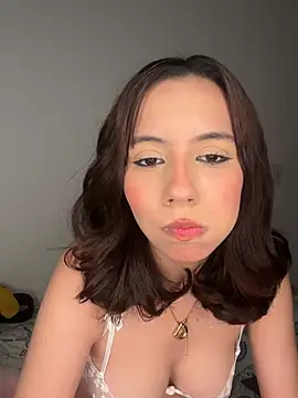 Nicole Cute04 online show from April 2026 04:35:01 AM