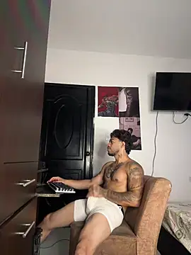 Snapshot of Kenny_romano chatting on June 2026 02:15:02 PM Kenny romano online show from June 2026 02:15:02 PM