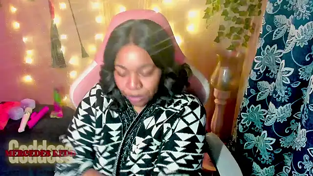 Goddess MercedesRedd online show from April 2026 01:36:01 PM