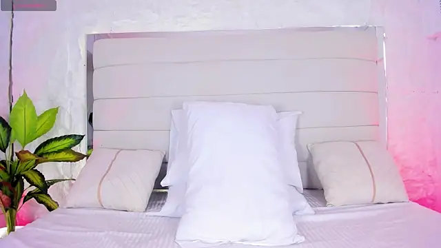 AitanaNoa online show from April 2026 07:51:02 PM