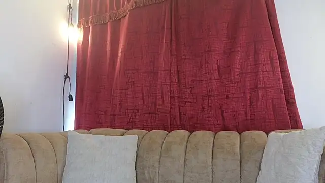 ahnaysexx online show from April 2026 07:08:02 PM