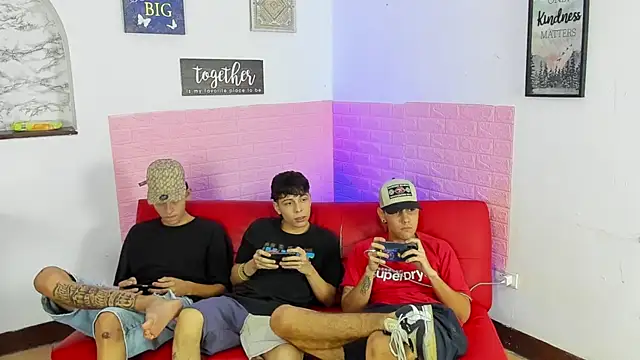 SecretLuna  online show from March 2026 05:02:01 PM