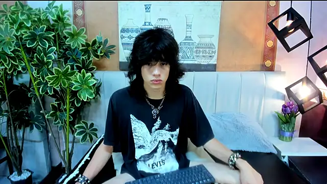 Erick Ferrer online show from June 2026 03:48:02 AM