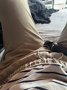 aleexii s online show from April 2026 10:10:01 AM