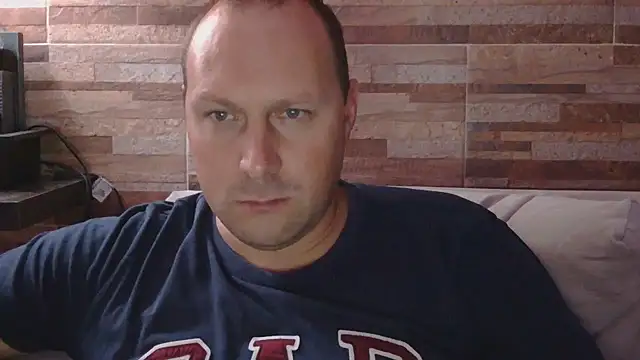 Snapshot of lustonfan chatting on April 2026 02:37:02 AM lustonfan online show from April 2026 02:37:02 AM