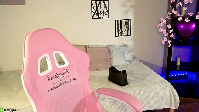 Sugar Kitten12 online show from April 2026 01:00:02 AM