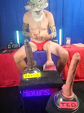 Snapshot of FantasyMan-BiWM chatting on April 2026 12:48:01 AM FantasyMan-BiWM online show from April 2026 12:48:01 AM