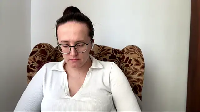 SofiaTease online show from April 2026 01:23:01 PM