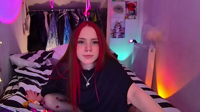 Ameliamoooon online show from March 2026 07:02:02 PM