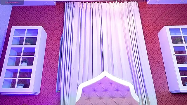 Sienna Dark online show from April 2026 11:16:01 AM