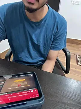 shubhfuckmw online show from April 2026 01:03:02 PM