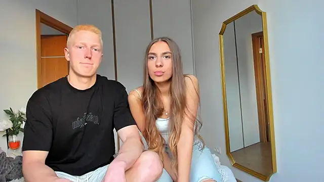 StepSisandStepBro online show from April 2026 05:27:01 PM