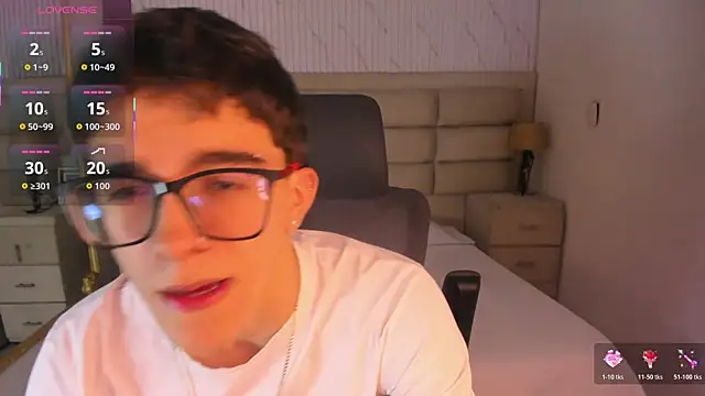 TylerCross  online show from April 2026 08:20:01 PM