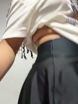 Dafnelys online show from April 2026 11:27:02 PM